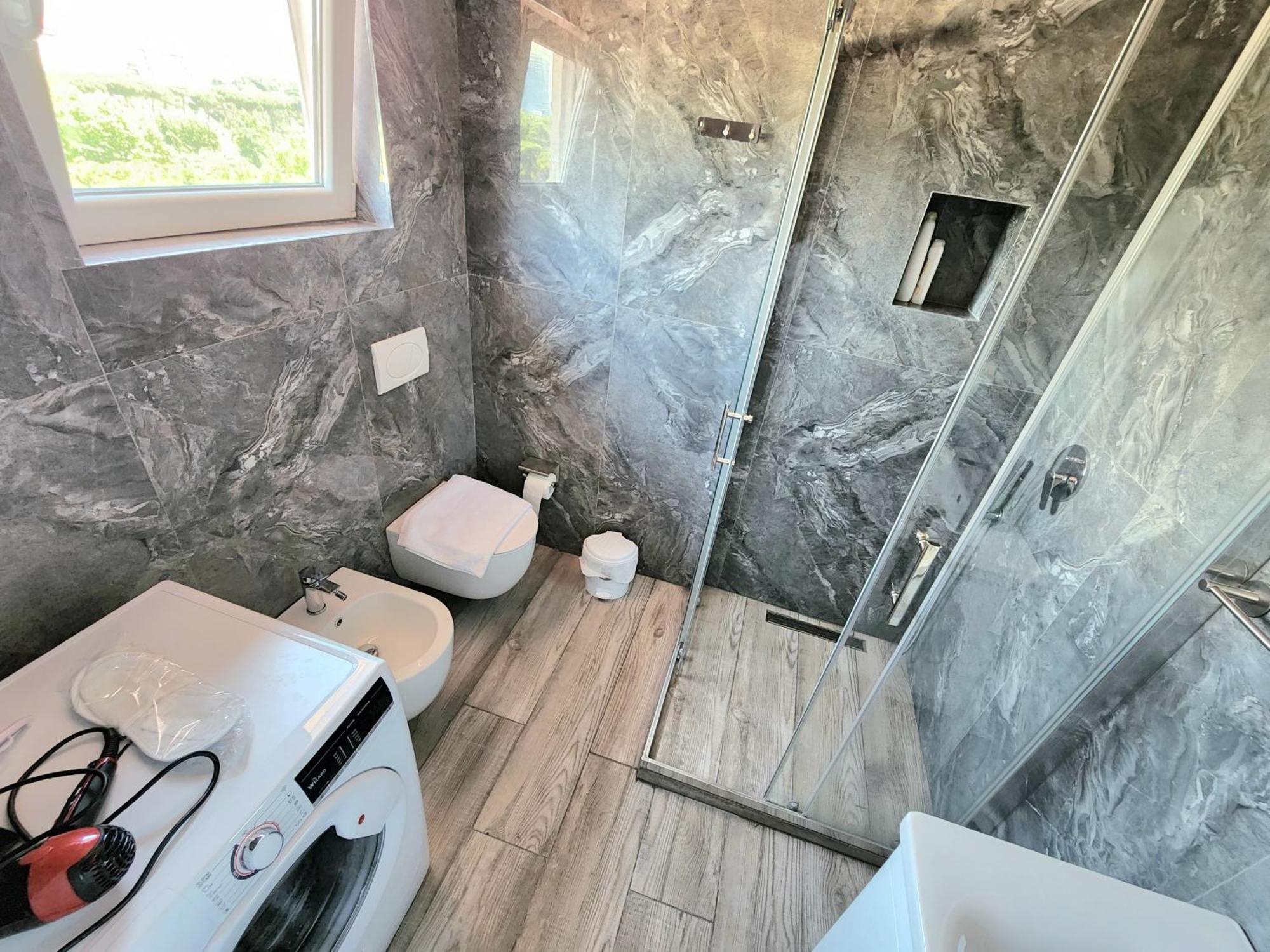 Tirana City Center Penthouse Oasis Екстер'єр фото