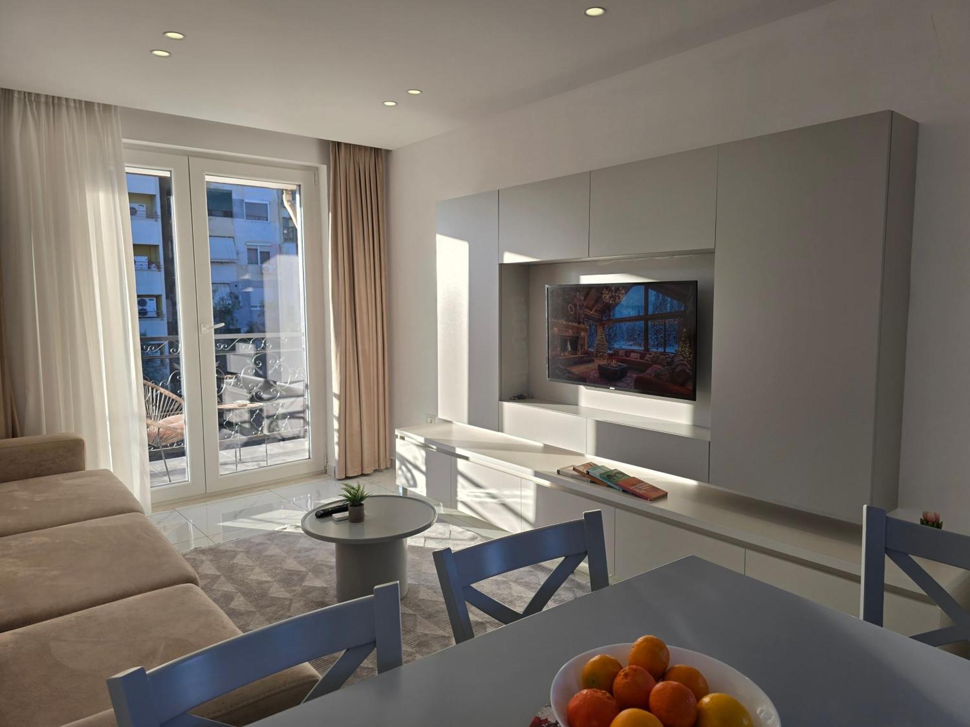 Tirana City Center Penthouse Oasis Екстер'єр фото